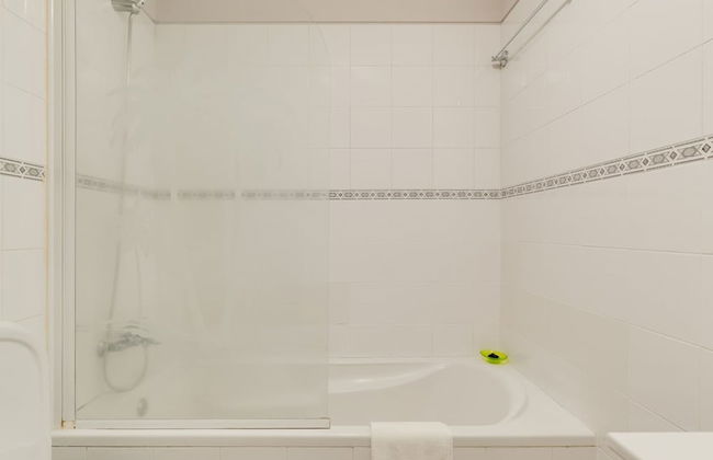 Alfa I in Machico With 2 Bedrooms and 2 Bathrooms - Foto 10