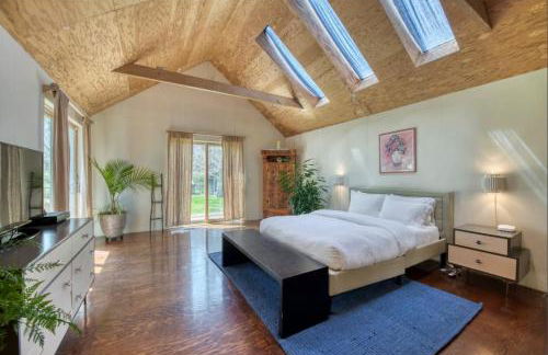 Spacious 5-br 4-bath Pool in East Hamptons - Foto 15