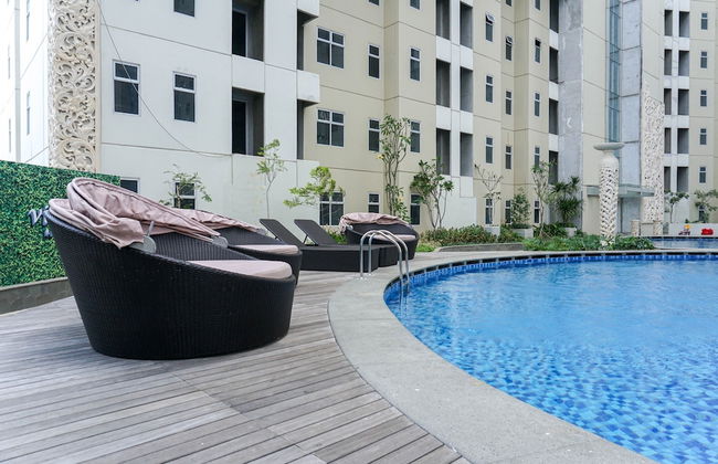 Cozy Living 2Br Apartment At Vittoria Residence - Photo 14