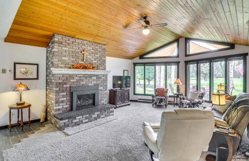 Deck and Mtn Views Libby Home on Golf Course! - Foto 2