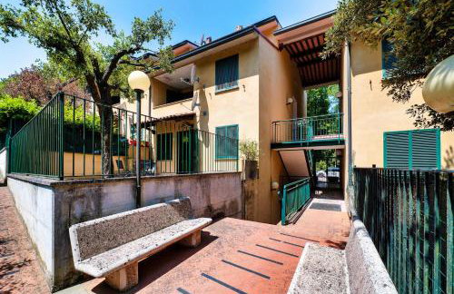 GuestHost - Bright Apartment with garden - Foto 27