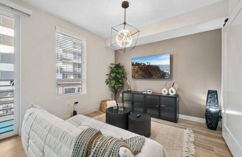 Modern 1BR near South Coast Plaza l Midterm to long-term Stay - Foto 3