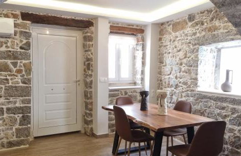 MENELAUS Stone House - Foto 7