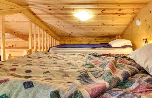 Hendersonville Cabin Near Hiking and Waterfalls! - Foto 12