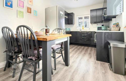 Central, dog friendly, private courtyard - Foto 18