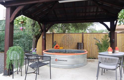 Hot tub, cowboy pool near the Pearl, Riverwalk - Foto 50