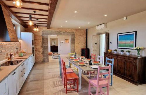 Characteristic restored farmhouse with 360 degree views - Photo 10