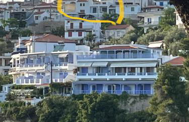 The Stone House - Photo 2