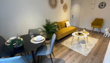 Le Sunny-hyper centre -proche gare - Paisible -WIFI HD -NETFLIX-Idéal couple business et famille - Foto 1