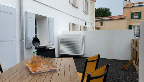 LE COMMODORE Maison avec piscine/parking/wifi/plages 5kms - Foto 2