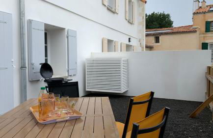 LE COMMODORE Maison avec piscine/parking/wifi/plages 5kms - Foto 2