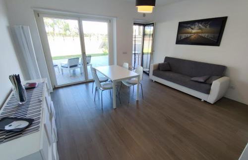 Roberta and Luca cozy apartment with garden, terrace and pool - Foto 5