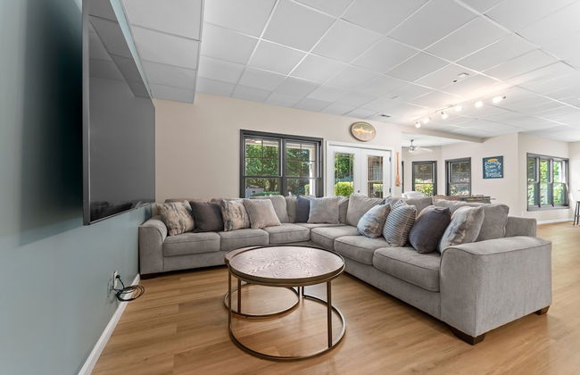 Making Waves by Avantstay Sleeps 20 Pool - Foto 7