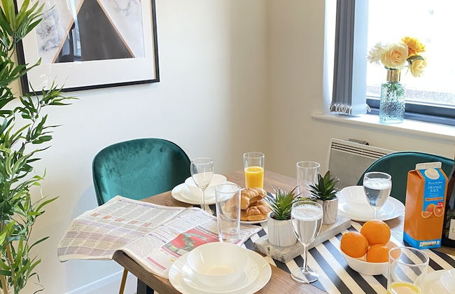 Tudors eSuites Balcony Apartment - Foto 7