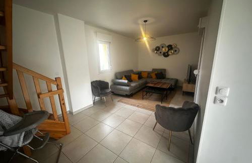 Maison individuelle parking privé et gratuit - Foto 21