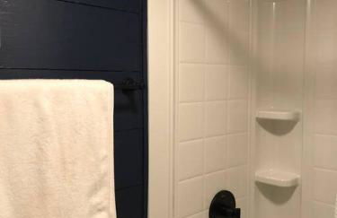 Cozy Cottage w Hot Tub, 5 min walk to Main St - Foto 21