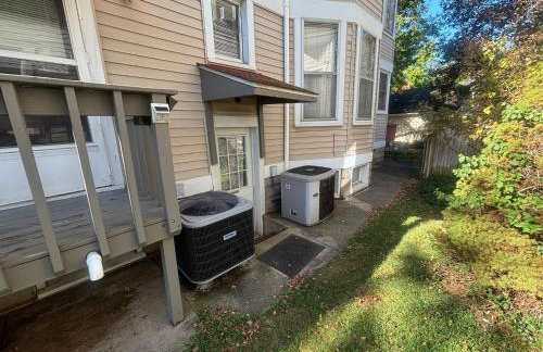 Charming lower-level suite close to ISU & downtown - Foto 15