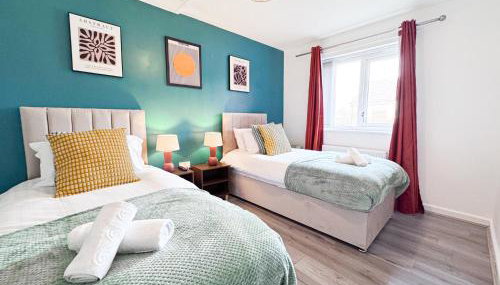 Lokfu Garden By Furnished Accommodation 3 Bedroom House Free Parking Perfect For Contractors and Families - Foto 2, towels, heating