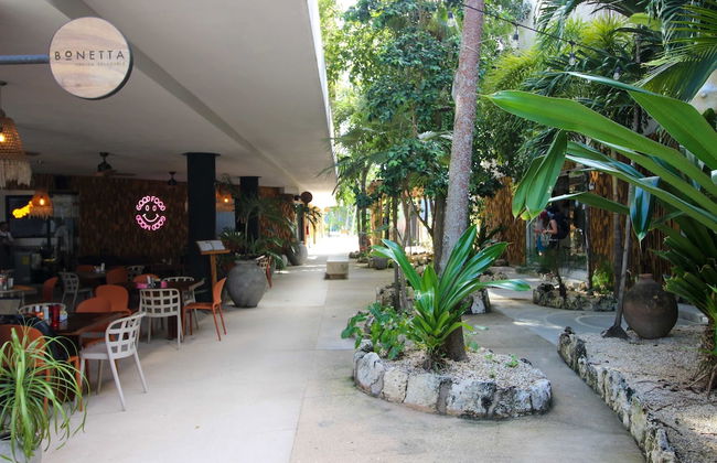 Spacious Apartment With Terrace and Rooftop Pool - Photo 44