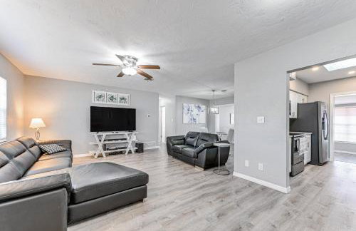 3 Mi to Venice Beach Pet-Friendly Home with Yard - Foto 4