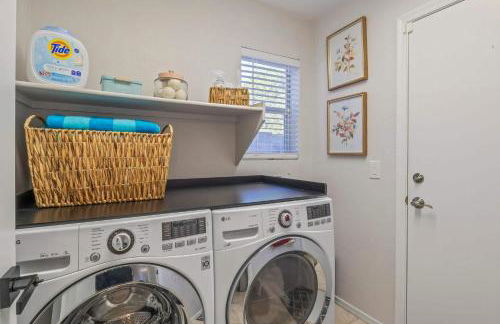 Heated Pool, Hot Tub, Games & more! - Photo 63