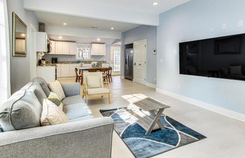 Home with Private Yard - Walk to Swamp Rabbit Trail - Foto 6