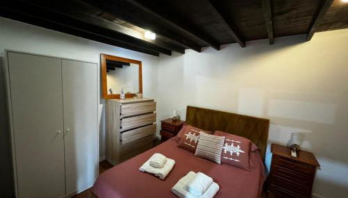 AL Chalet do Sossego - Photo 2, towels, wardrobe