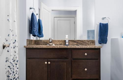 The Heart of TC 2BDR Ground Floor Condo in Downtown TC 2846 - Foto 24