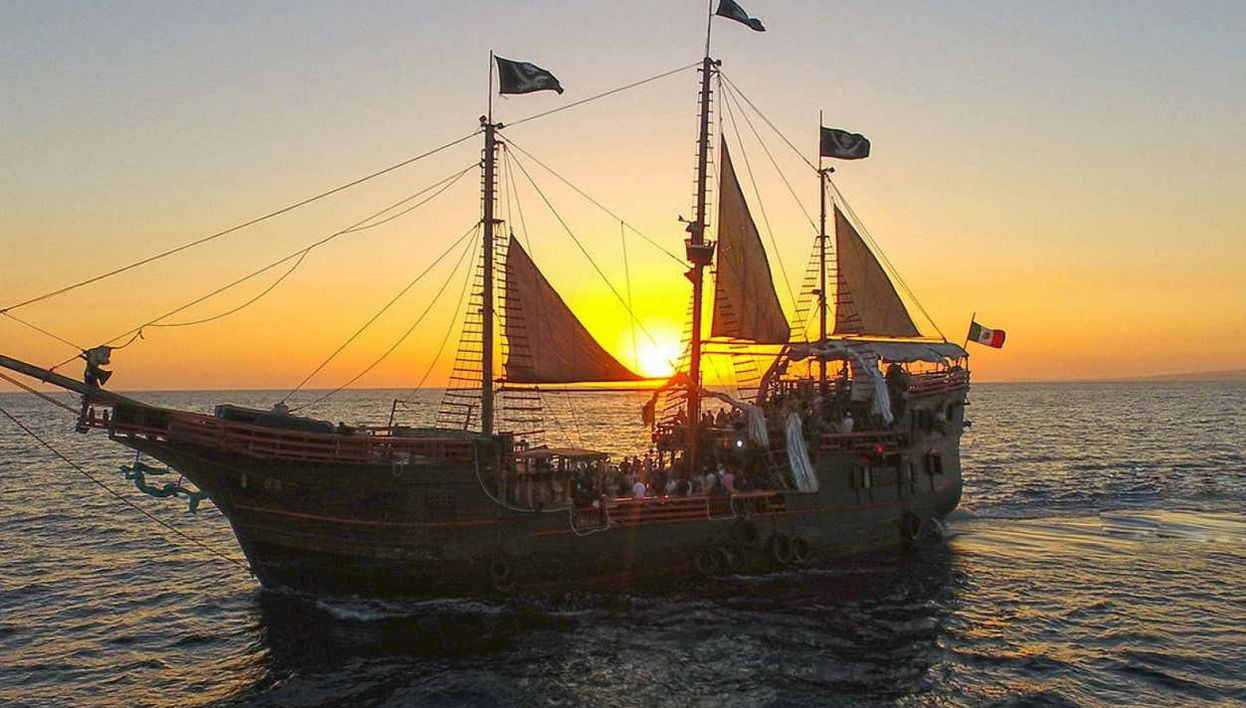 Puerto Vallarta Pirate Boat Experience - Foto 1