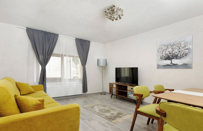 Aki Gray Apartment Serene Oasis - Photo 63