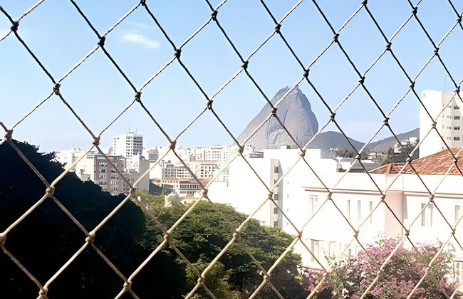 Apartment in Rio de Janeiro with swimming pool - Photo 32