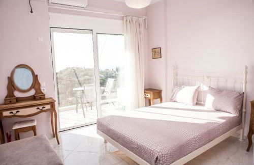 Plagia's Sunset Apartments - Photo 23