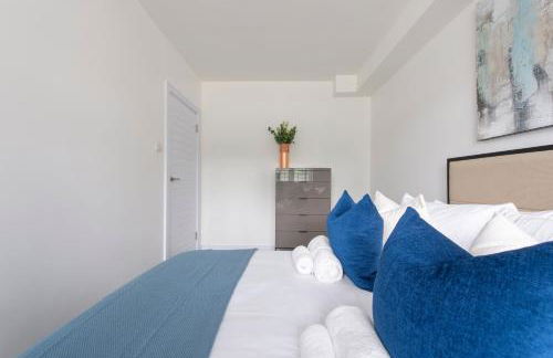 Modern 2BR Flat with 3 Beds Urban Getaway - Cherry - Foto 8