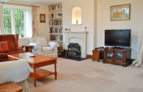 Old School House - Photo 2