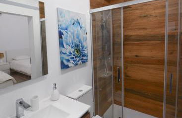 Flores Whale Watch House - Foto 5