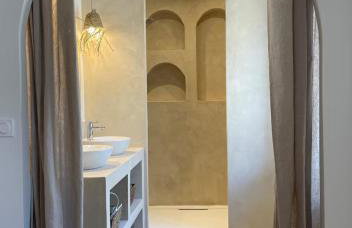 Maison avec balnéo privative & ambiance cinéma - Proche du Mont-Saint-Michel - Foto 10