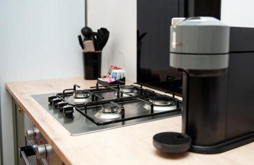 Fresh and spacious 3 bedroom home - Photo 9