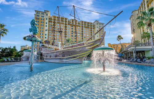 2BR Fireworks View with Pool & Spa 5 Minutes to Disney - Foto 4