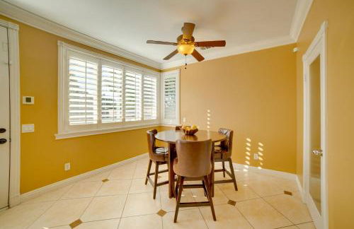 Resort-Style Oasis Expansive Riverside Mansion - Foto 15