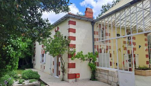 Lentre du Chteau 1 - Foto 2