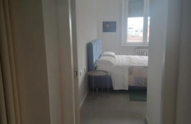 HOME SUITE HOME with FREE PARKING GARAGE - CON PARCHEGGIO INCLUSO nuovo con 2 camere da letto e due bagni - new apartament with 2 bdrooms 2 bathrooms- jellow SUBWAY METRO gialla Porta Romana 3 stops to Duomo - Foto 30