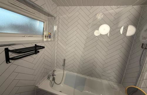 1st floor studio flat in Crawley! Close to Gatwick - Foto 4