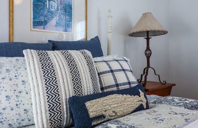 2nd Row Beach Home Ocean Views Old School Vibes - 1 min Walk to Sunny Beach - Foto 7