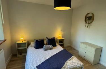 Spacious 3 bed garden & parking - Foto 21