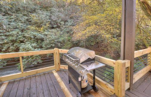 Happy Trout Hideaway - Creek Views Of Hot House Creek, Hot Tub, Outdoor Fire Pit, Cozy Atmosphere - Mineral Bluff, GA - Foto 9