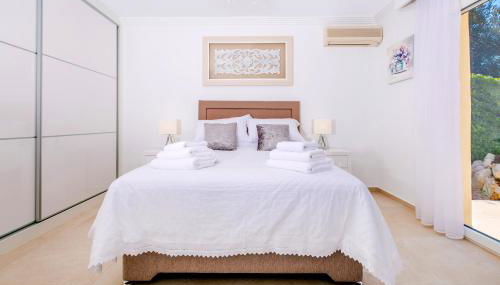 Casa Juana is a modern, luxury, exclusive, 6 bedroom villa. - Foto 3