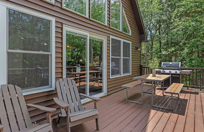 Tavern at the Woods by Avantstay Lakefront Views, Hot Tub, Firepit, Game Room - Foto 3