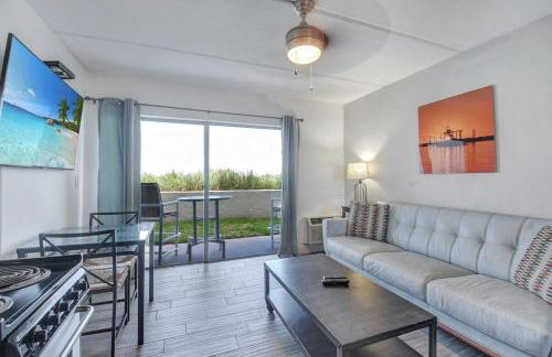 130 Direct Ocean Front 1 bedroom condo with heated pool - Foto 29