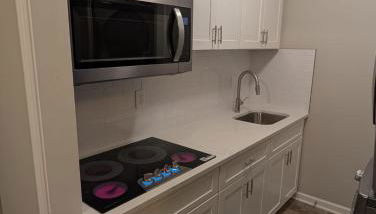 2 Bedroom Basement Home - Foto 2