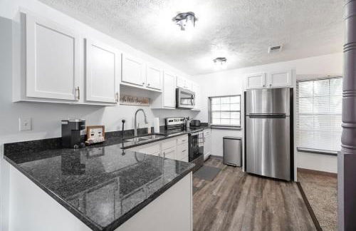 Bamboo Retreat- Private Parking -New Reno -Central - Foto 38